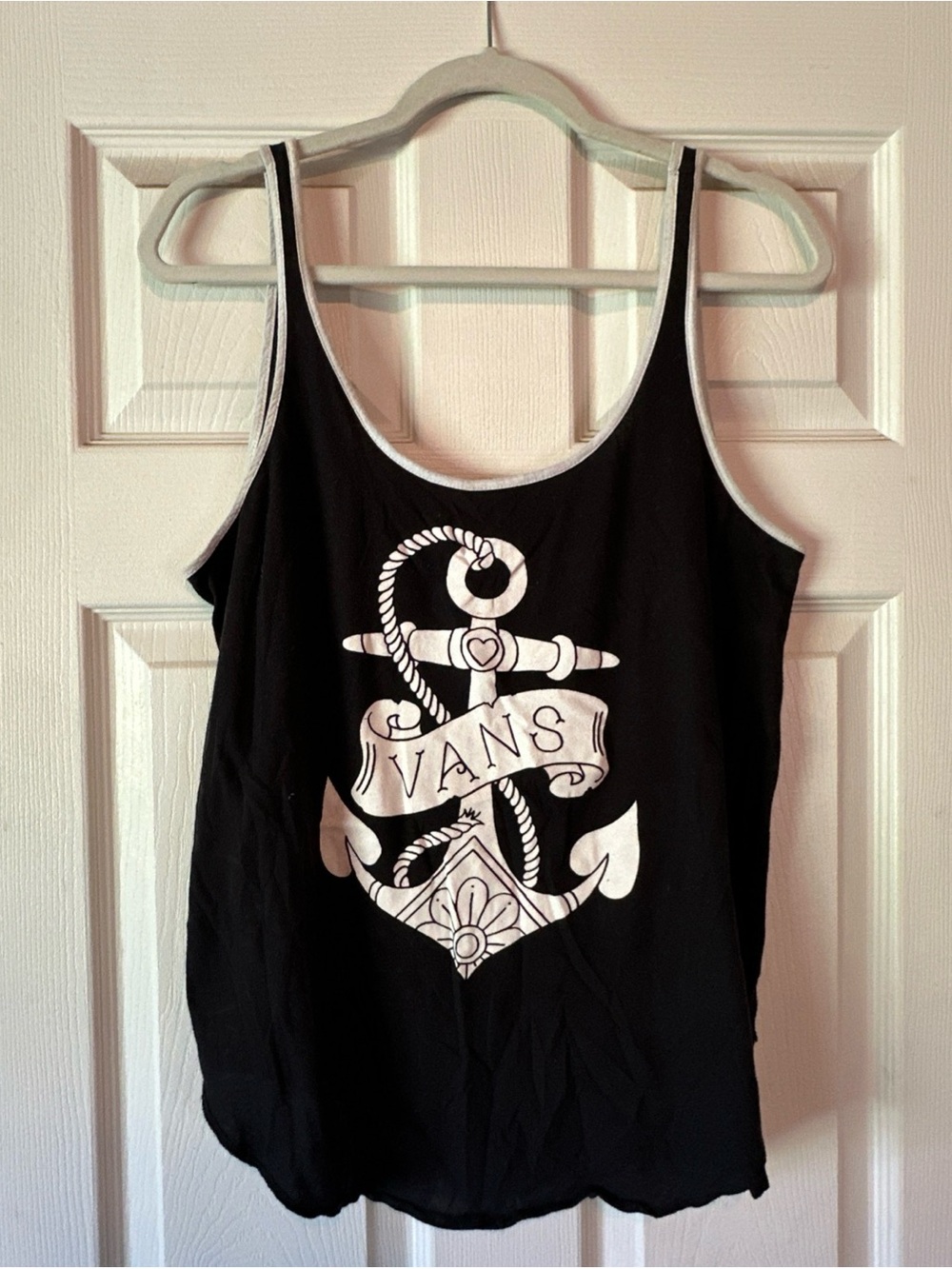 Vans Black Tank with White Anchor Print women’s large